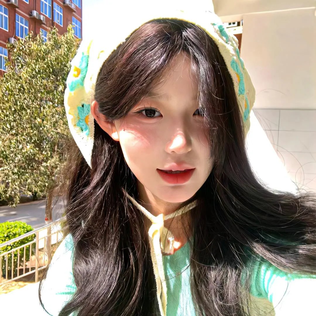 墙里的女人